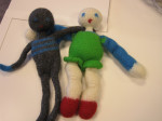 Twee poppen gemaakt van Feltro.