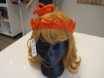 Gehaakte kroontjes groot en klein voor koningsdag.